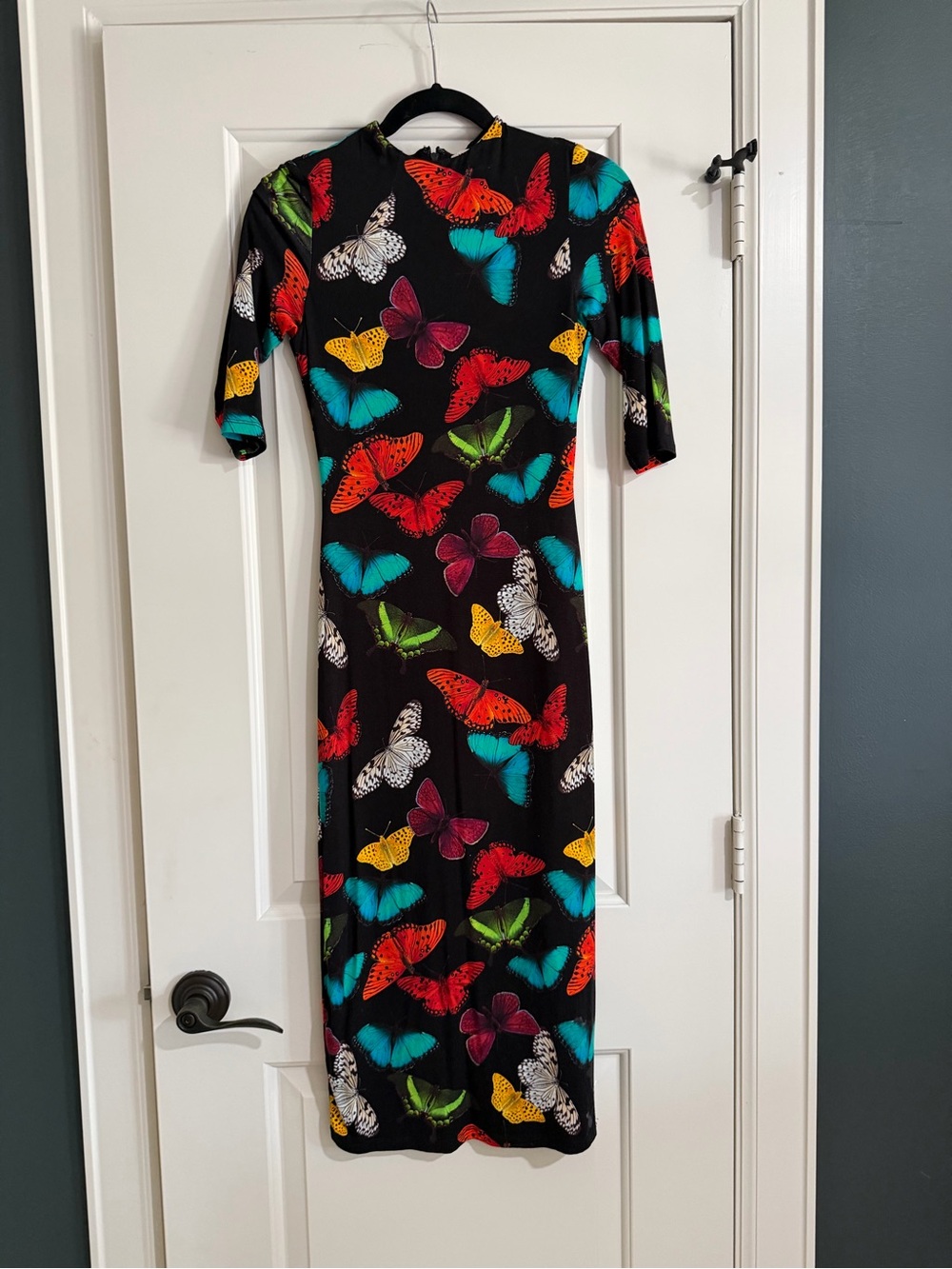 Alice + Olivia Delora Butterfly Print Dress - Picture 2 of 4